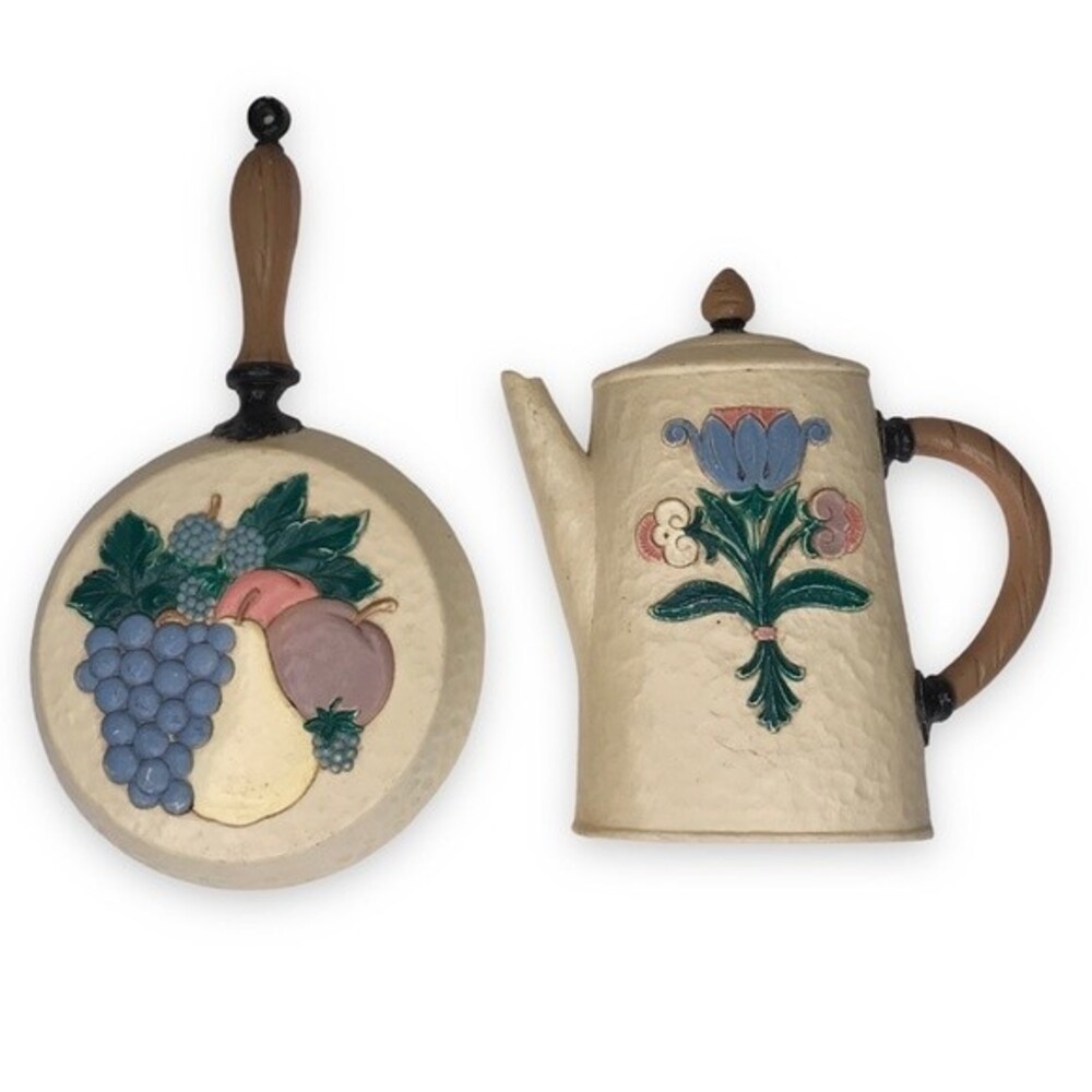 Vintage Floral Coffee Pot Fruit Frying Pan Wall Hangers Made In USA MCMXCV 1995